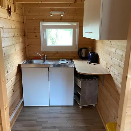 Poppes Ranch Bauerhof & Campingplaetze Holiday home Zepelin