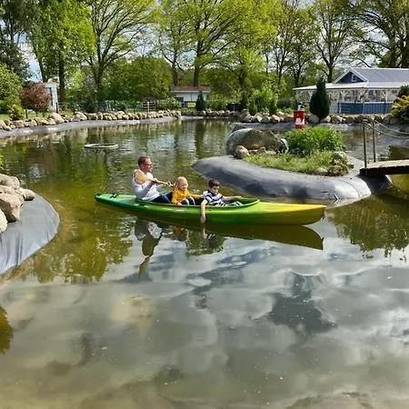 Holiday home Poppes Ranch Bauerhof & Campingplaetze Zepelin