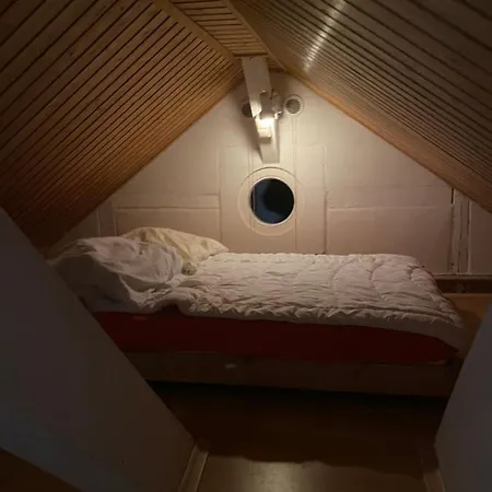 Poppes Ranch Bauerhof & Campingplaetze Holiday home Zepelin
